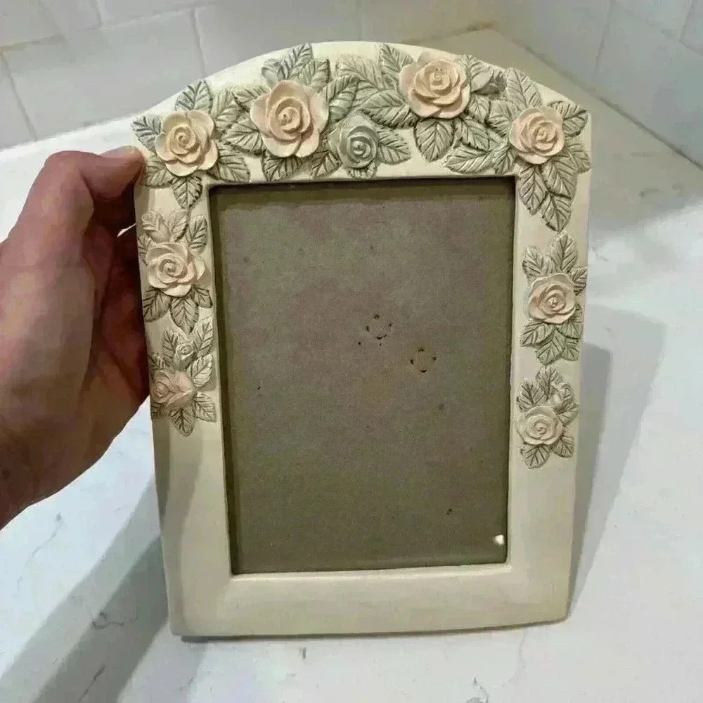 Frame W/ Pink Roses & White Daisy Picture Frame Tabletop 3D Flowers Vintage - Picture 1 of 4